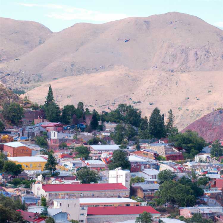 Exploring Bisbee's Art and Music Scene