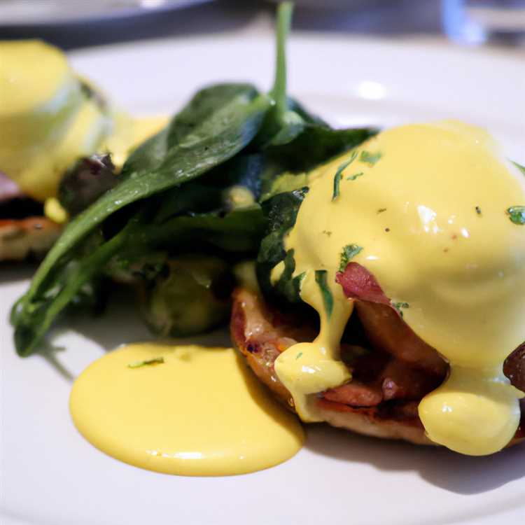 Avocado Eggs Benedict